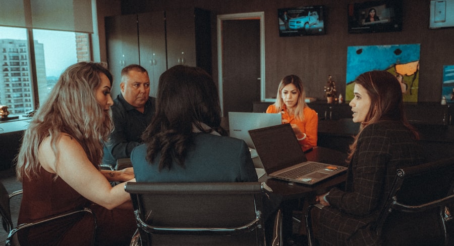 Photo office meeting
